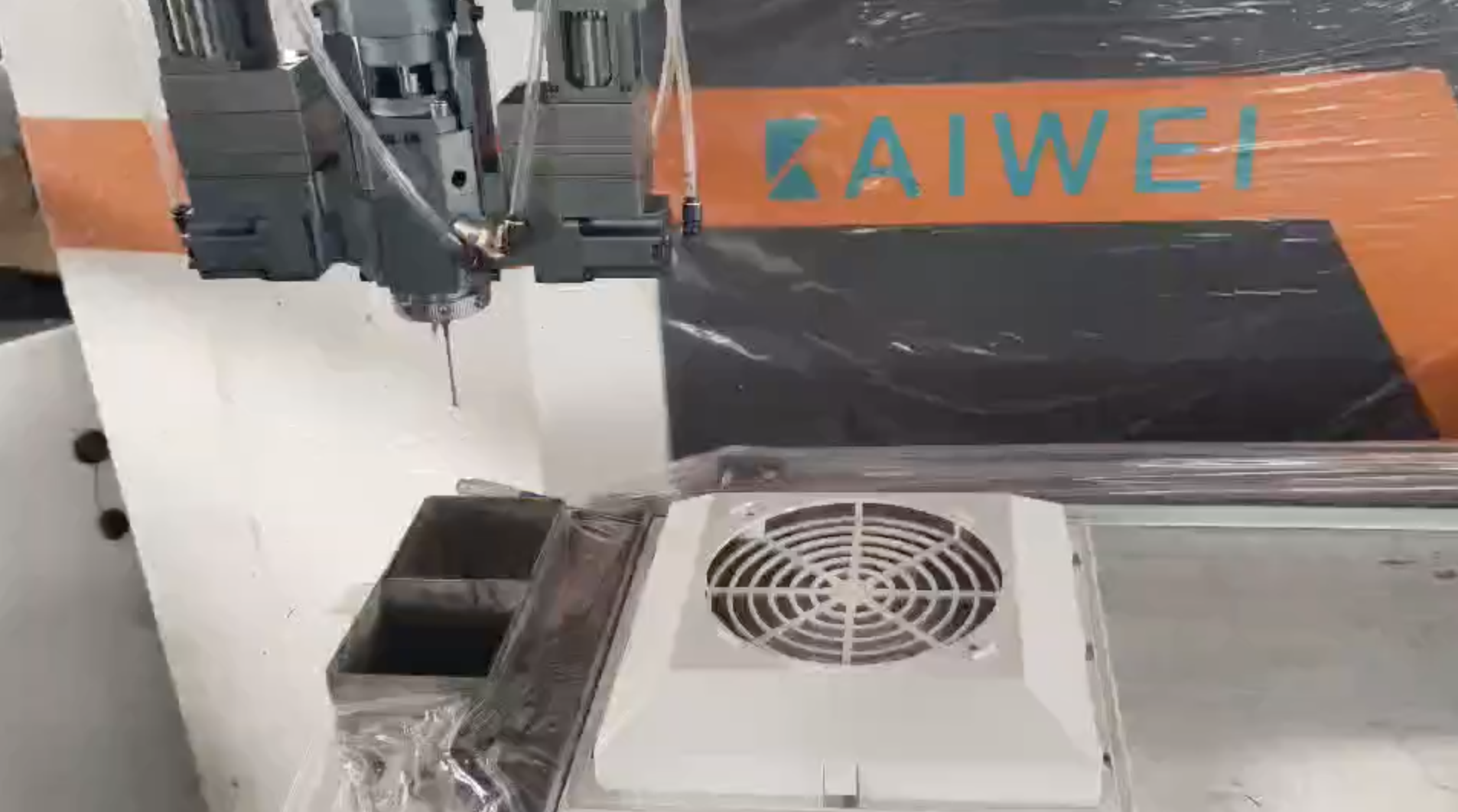 过滤网点胶