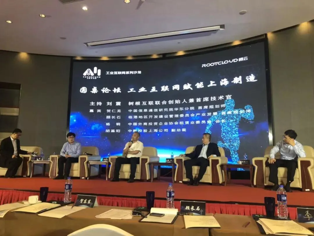 凯伟全自动点胶机